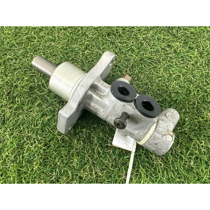 Главный тормозной цилиндр (тормозная система) BMW 3-series E46 1999 M47D20