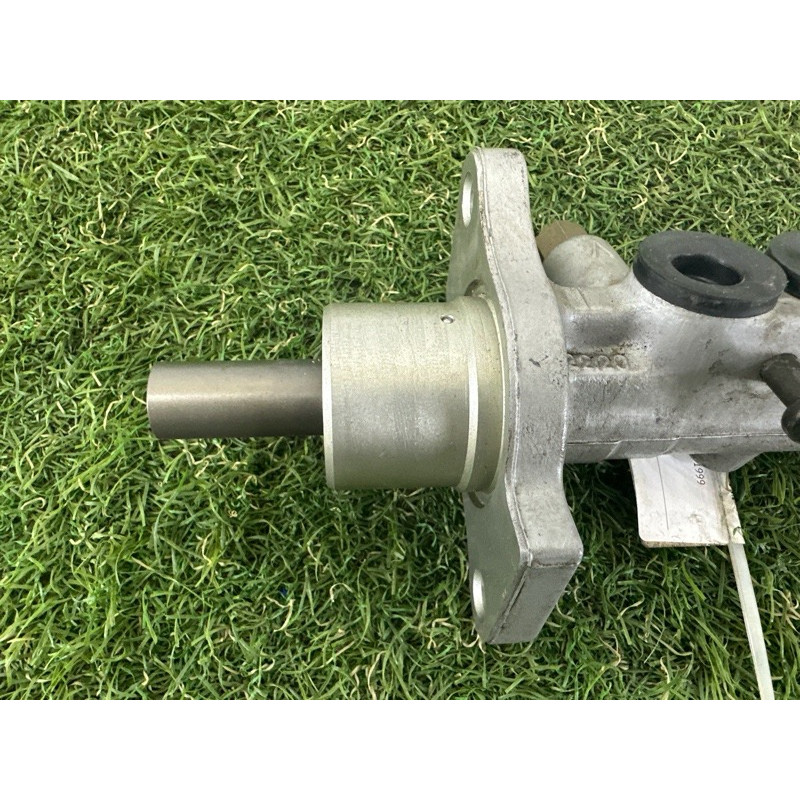 Главный тормозной цилиндр (тормозная система) BMW 3-series E46 1999 M47D20