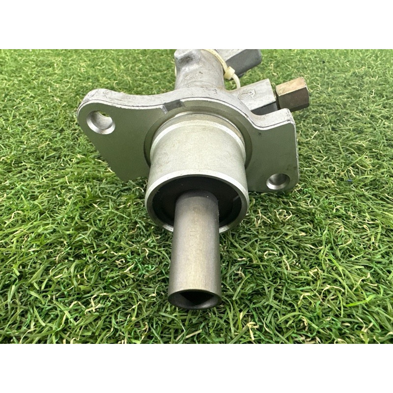 Главный тормозной цилиндр (тормозная система) BMW 3-series E46 1999 M47D20