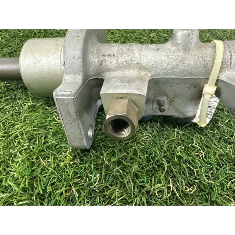 Главный тормозной цилиндр (тормозная система) BMW 3-series E46 1999 M47D20