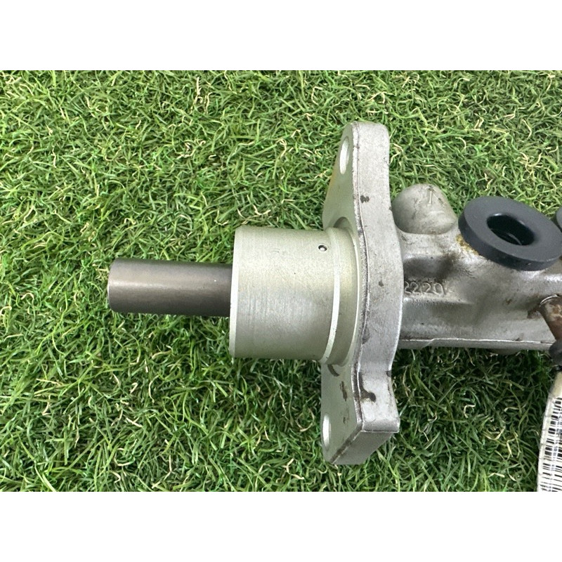 Главный тормозной цилиндр (тормозная система) BMW 3-series E46 M43b18