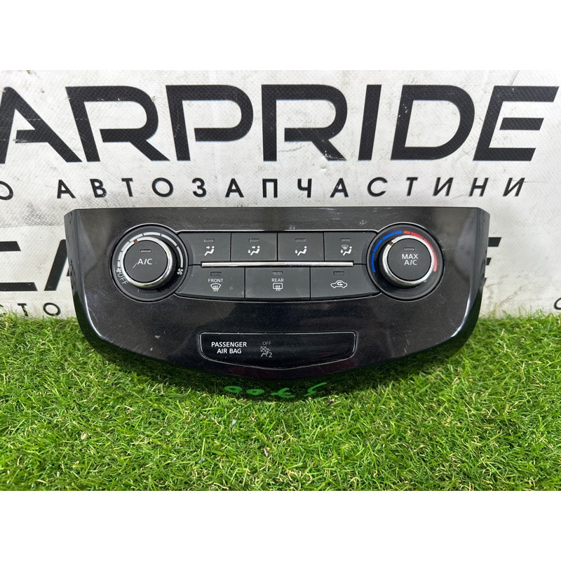 Блок управления климат-контролем (электрика / блок управления) Nissan Rogue T32 2016 2.5 QR25DE 275004BB0C