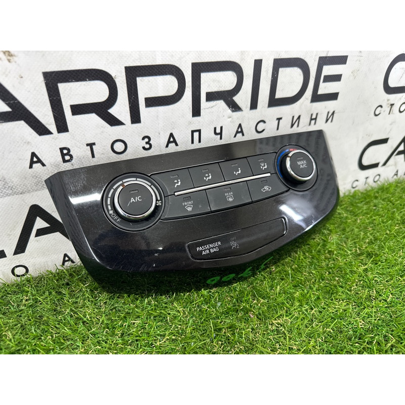 Блок управления климат-контролем (электрика / блок управления) Nissan Rogue T32 2016 2.5 QR25DE 275004BB0C