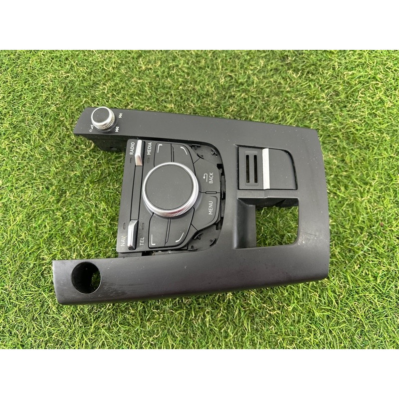 Блок кнопок мультимедиа (электрика / блок управления) AUDI A3 8V 2015 1.8 CNSB 8V0919614Q