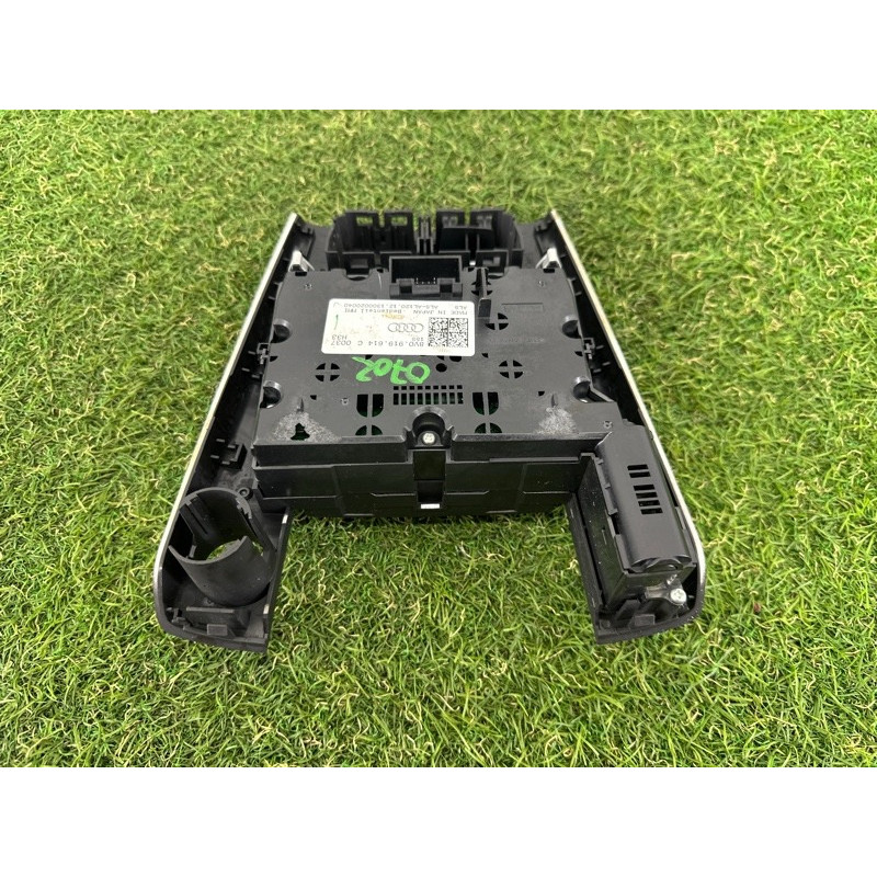 Блок кнопок мультимедиа (электрика / блок управления) AUDI A3 8V 2015 1.8 CNSB 8V0919614Q