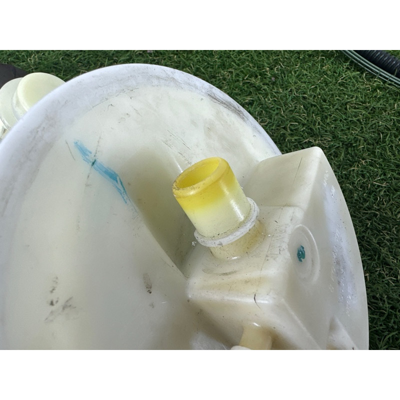 Датчик уровня топлива (электрика / датчики) AUDI A4 B8 2012 2.0 CAEB 8K0201301C