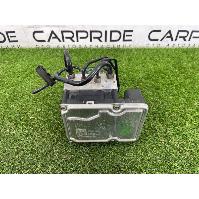 Блок abs (тормозная система) Volkswagen Touareg NF 2015 3.6 CGRA 7P0614517R