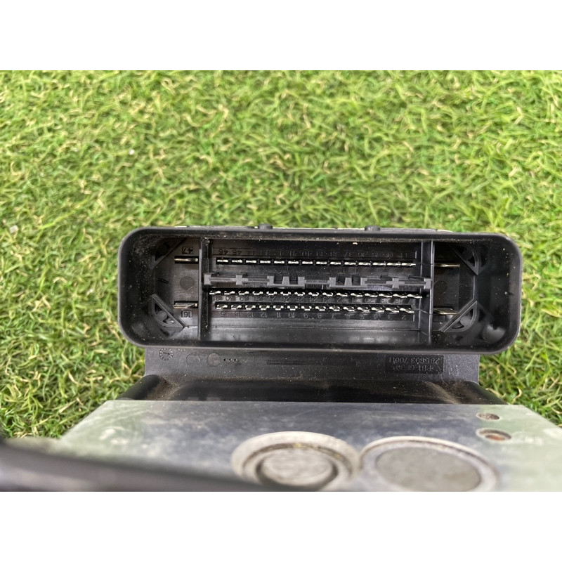 Блок abs (тормозная система) Volkswagen Touareg NF 2015 3.6 CGRA 7P0614517R