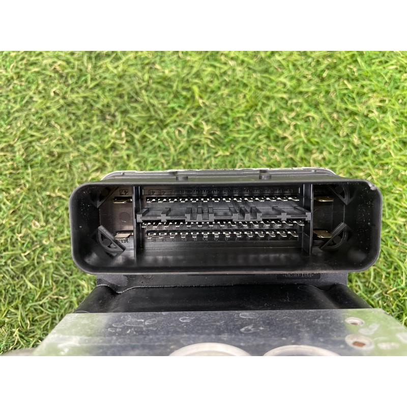 Блок abs (тормозная система) Volkswagen Touareg NF 2015 3.6 CGRA 7P0614517R