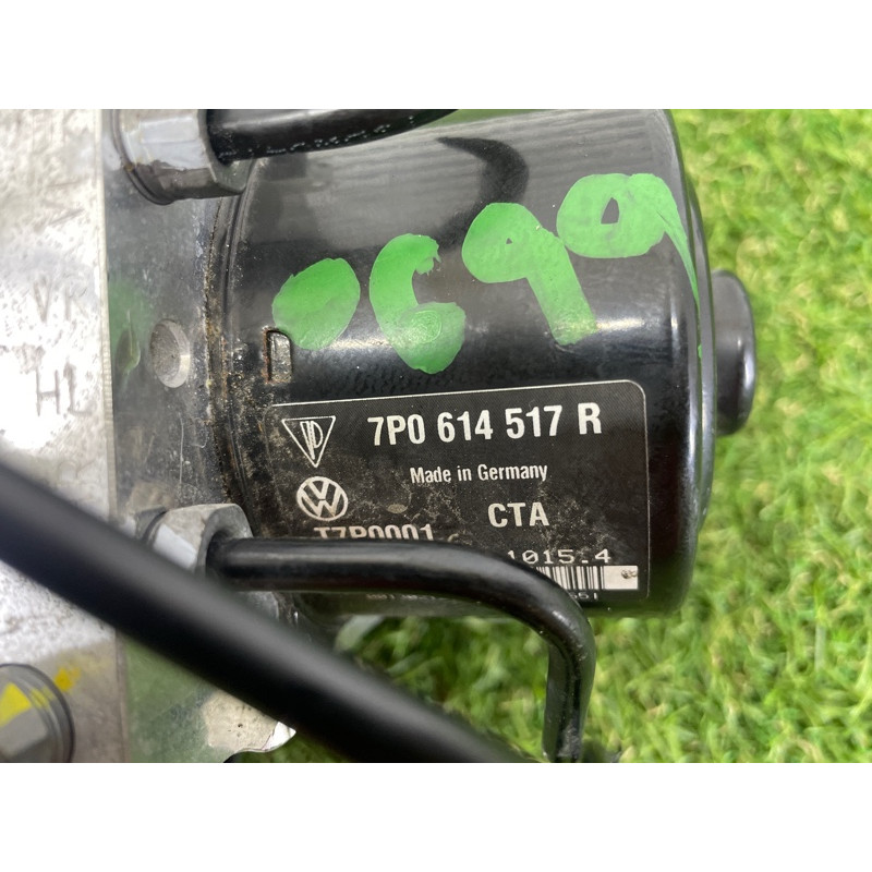 Блок abs (тормозная система) Volkswagen Touareg NF 2015 3.6 CGRA 7P0614517R
