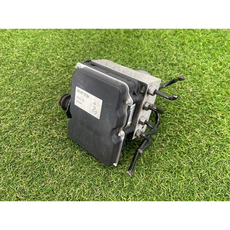 Блок abs (тормозная система) AUDI A4 B8 2012 2.0 CAEB 8K0614517EK