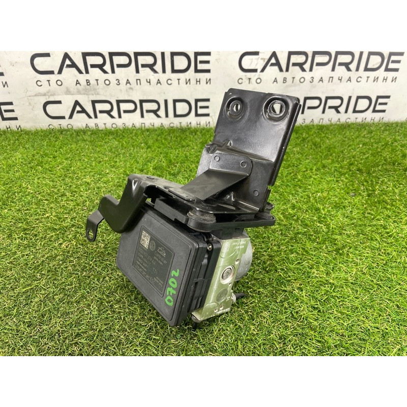 Блок abs (тормозная система) AUDI A3 8V 2015 1.8 CNSB 5Q0614517T