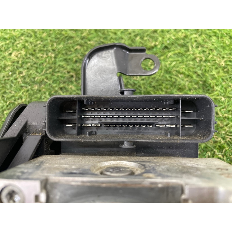 Блок abs (тормозная система) AUDI A3 8V 2015 1.8 CNSB 5Q0614517T