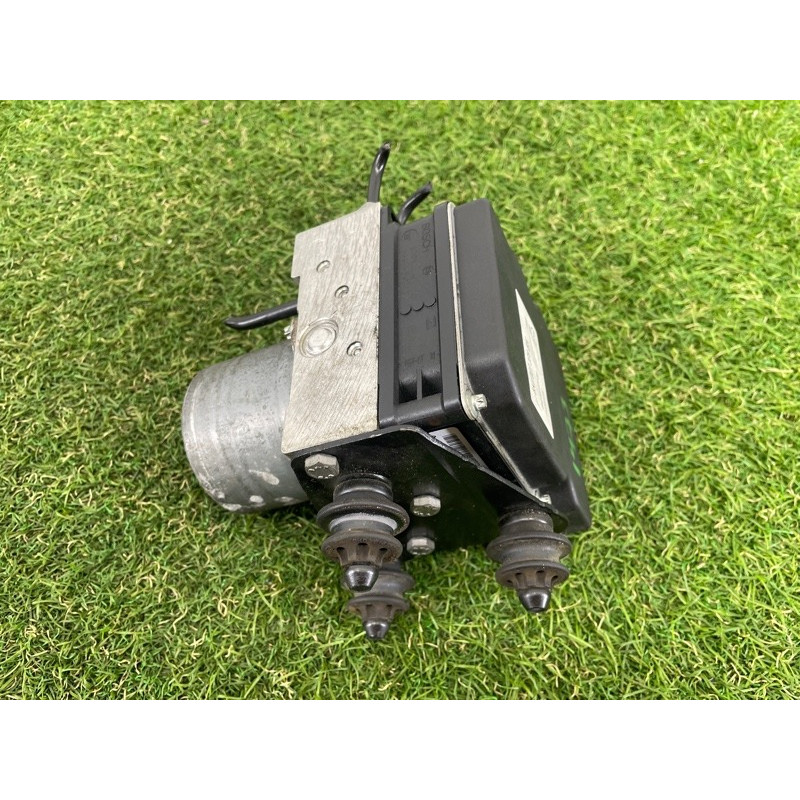Блок abs (тормозная система) AUDI A4 B8 2012 2.0 CAEB 8K0614517EK