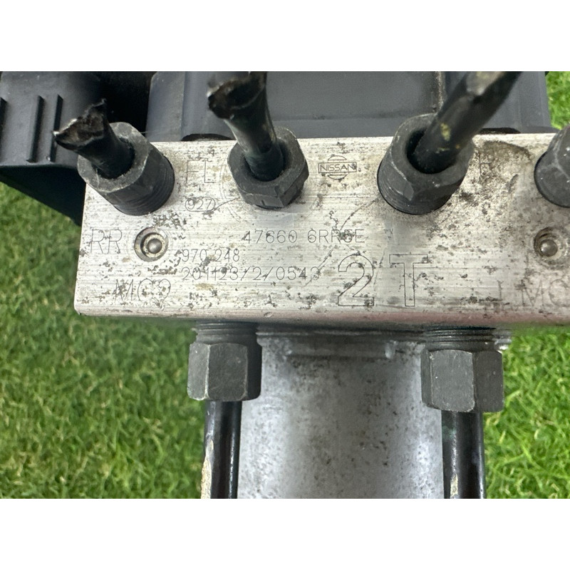 Блок abs (тормозная система) Nissan Rogue T33 2021 2.5 PR25DD 476606RR5F