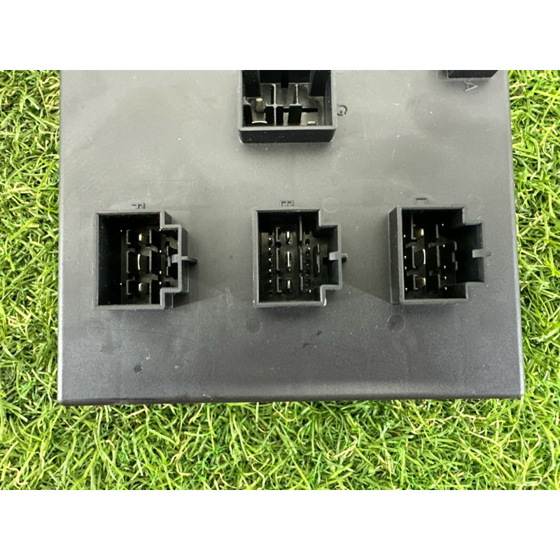 Модуль BCM (электрика / блок управления) AUDI Q5 8R 2012 2.0 CAEB 8K0907063CE