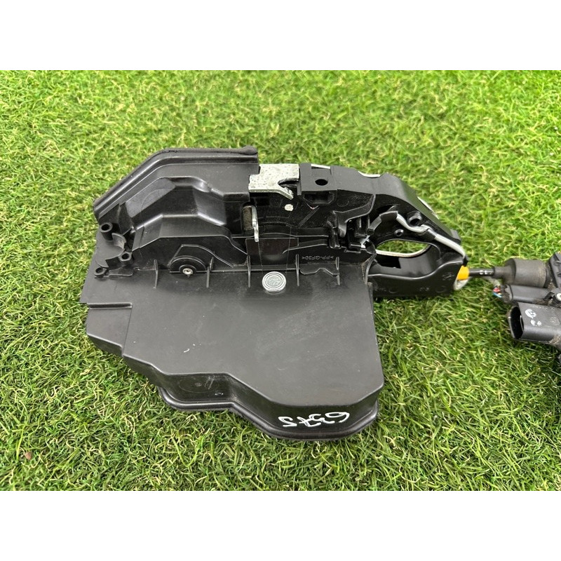 Замок дверей (кузов і елементи) BMW X5 E70 2013-2015 3.0 51225A36E85