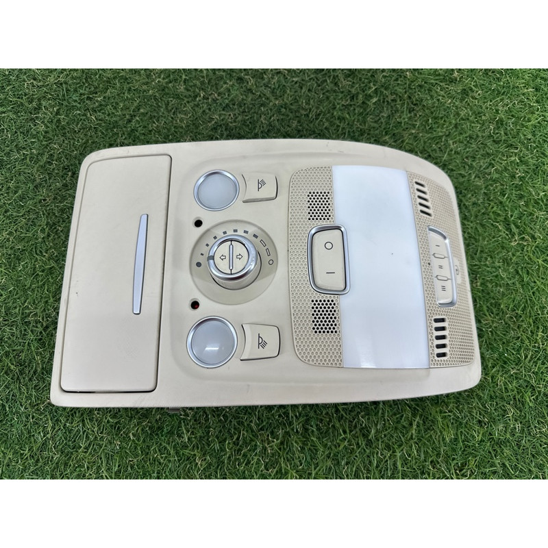 Плафон салона (салон) AUDI Q5 8R 2012 2.0 CAEB 8T0947140U57