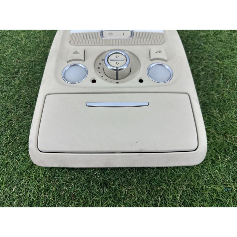 Плафон салона (салон) AUDI Q5 8R 2012 2.0 CAEB 8T0947140U57