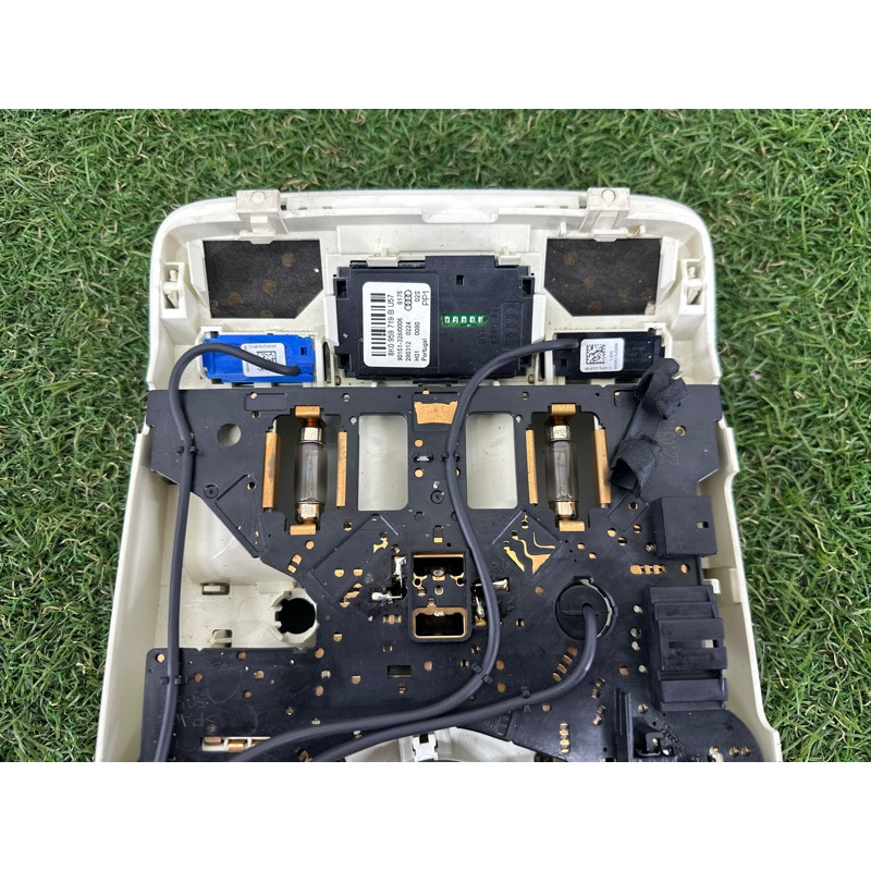 Плафон салона (салон) AUDI Q5 8R 2012 2.0 CAEB 8T0947140U57