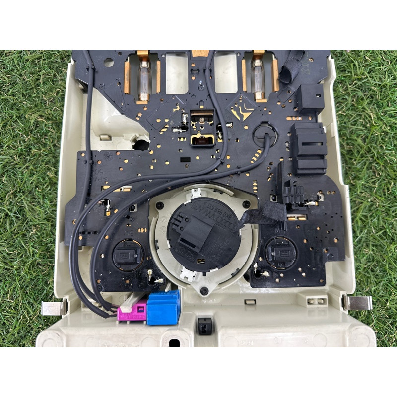 Плафон салона (салон) AUDI Q5 8R 2012 2.0 CAEB 8T0947140U57