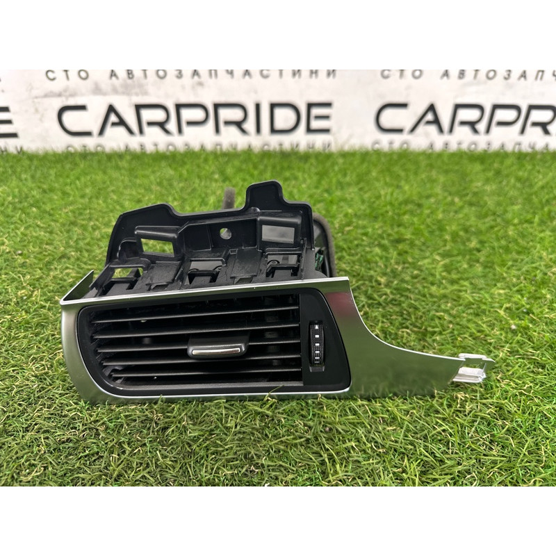 Дефлектор воздуховода (салон) AUDI A7 4G 2012 3.0 CGXB 4G1820901C6PS