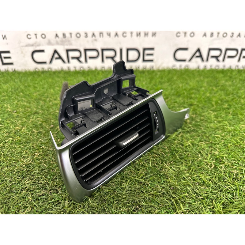Дефлектор воздуховода (салон) AUDI A7 4G 2012 3.0 CGXB 4G1820901C6PS