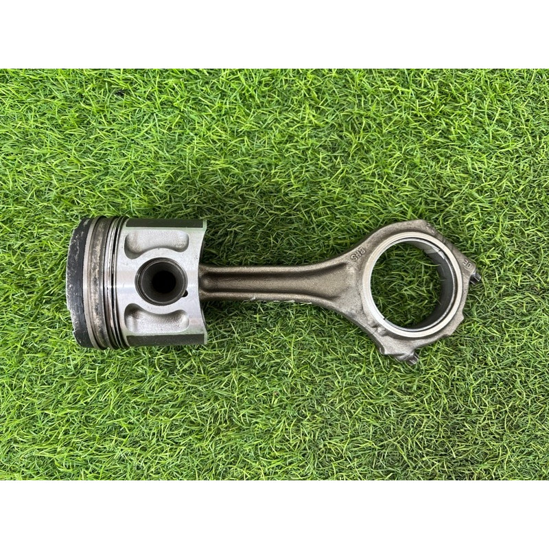 Поршень (двигатель и элементы) AUDI A6 C5 2001 2.5 AKE