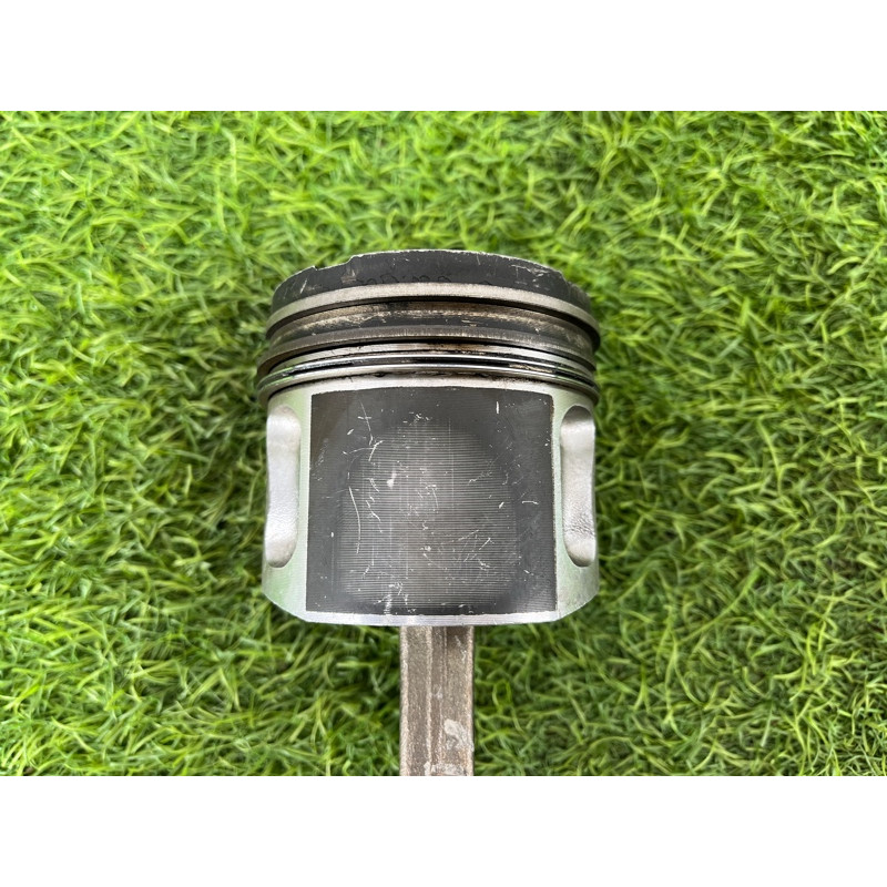 Поршень (двигатель и элементы) AUDI A6 C5 2001 2.5 AKE