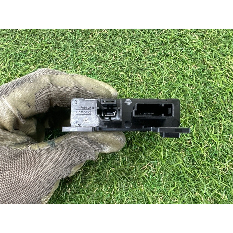 Блок управления usb интерфейсом (электрика / блок управления) FORD ESCAPE MK4 2020 1.5 LJ6Z19A387AB