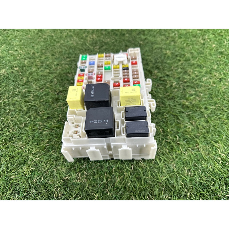 Блок предохранителей (электрика) Nissan Rogue T33 2021 2.5 PR25DD 243506RA0C