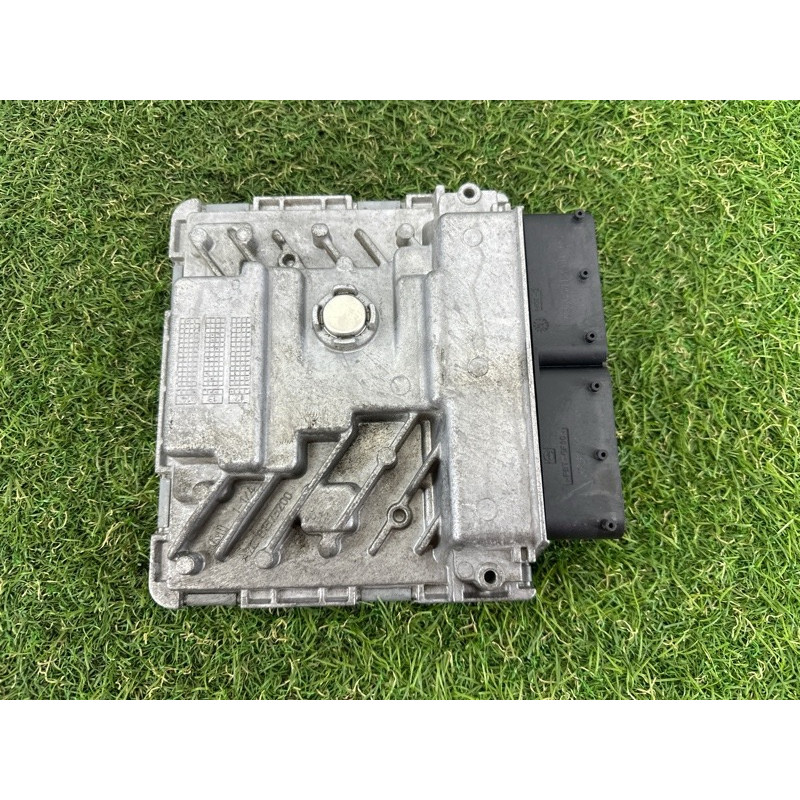 Блок управления двигателем (электрика / блок управления) AUDI A3 8V 2015 1.8 CNSB 8V0906264D