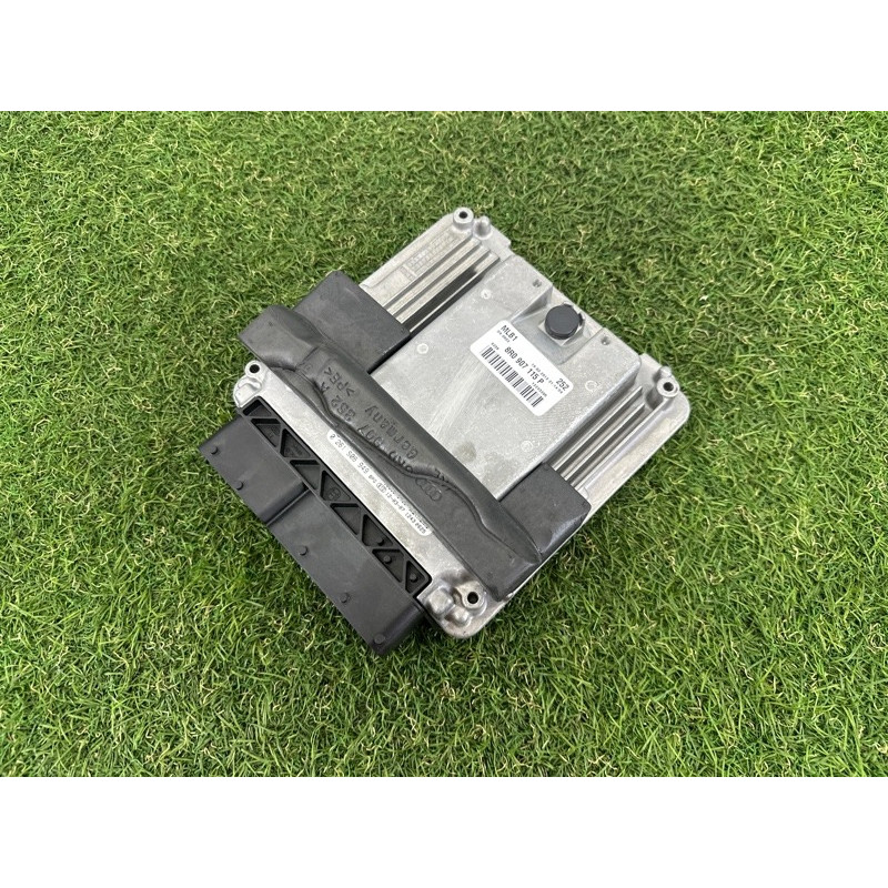 Блок управления двигателем (электрика / блок управления) AUDI Q5 8R 2012 2.0 CAEB 8R0907115P