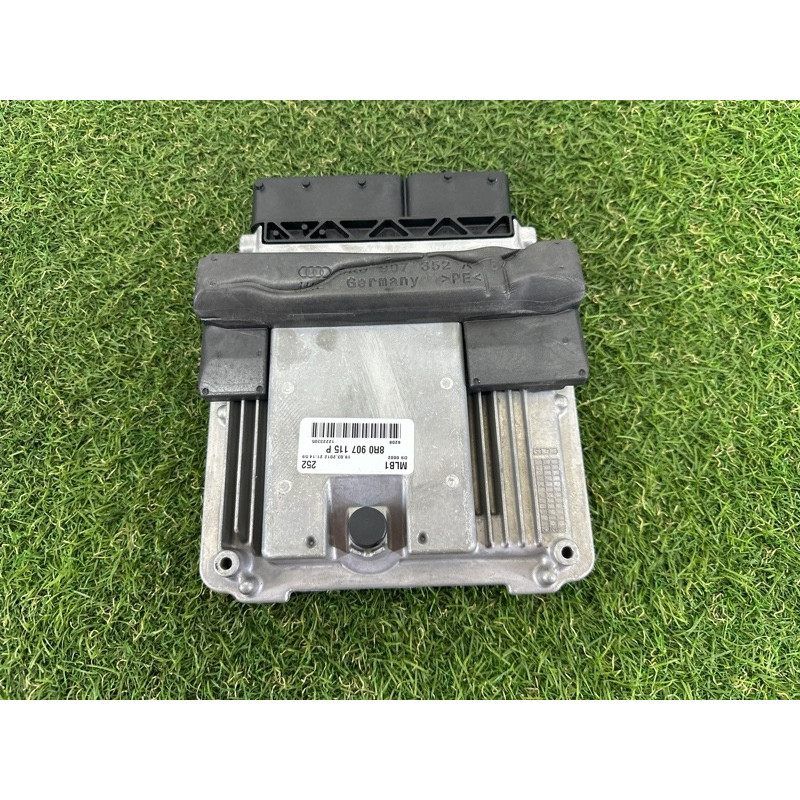 Блок управления двигателем (электрика / блок управления) AUDI Q5 8R 2012 2.0 CAEB 8R0907115P