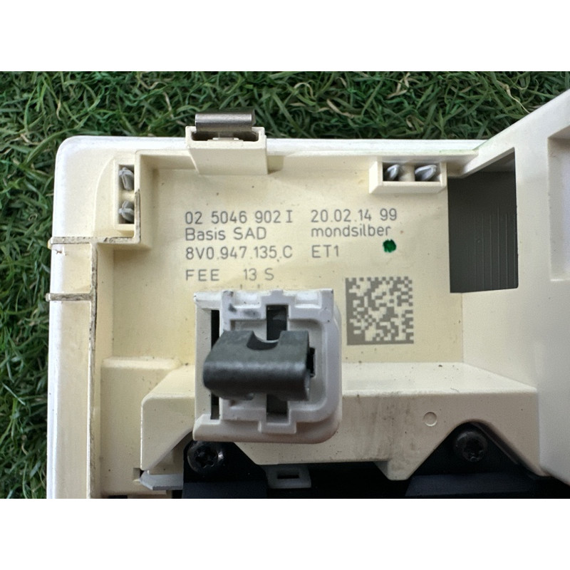 Плафон салона (салон) AUDI A3 8V 2015 1.8 CNSB 8V0947135CET1