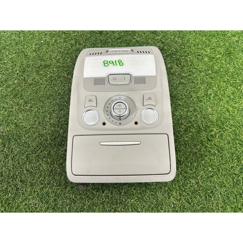 Плафон салона (салон) AUDI Q5 8R 2012 2.0 CAEB 8T094714013U