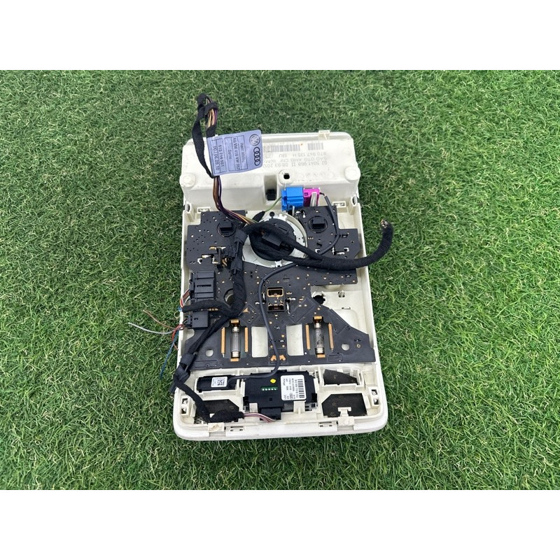 Плафон салона (салон) AUDI Q5 8R 2012 2.0 CAEB 8T094714013U