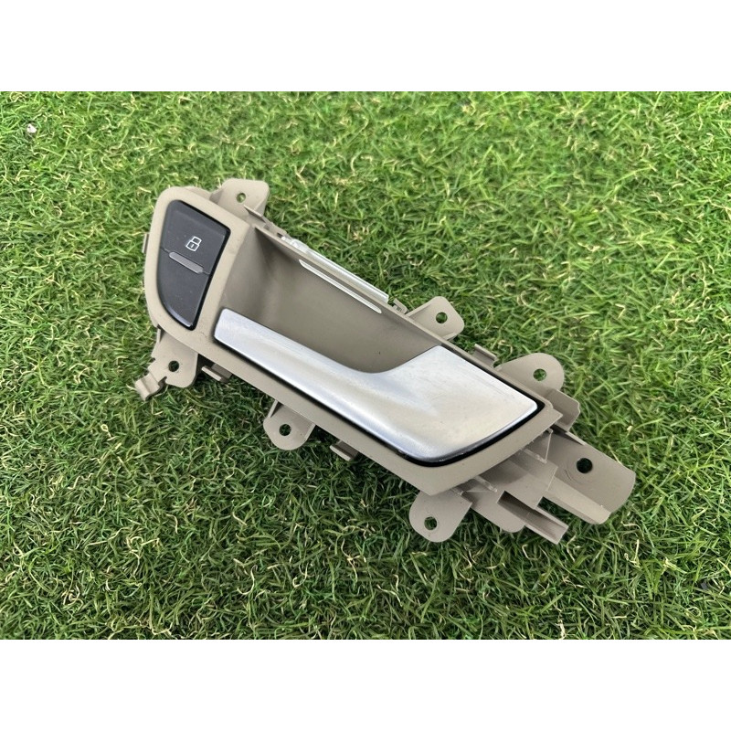 Ручка двери внутренняя (салон) AUDI A4 B8 2012 2.0 CAEB 8K0839020A1GK