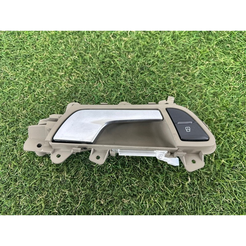 Ручка двери внутренняя (салон) AUDI A4 B8 2012 2.0 CAEB 8K0839020A1GK