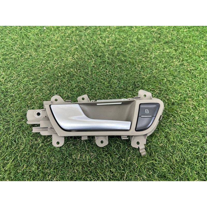 Ручка двери внутренняя (салон) AUDI A4 B8 2012 2.0 CAEB 8K0839019A1GK