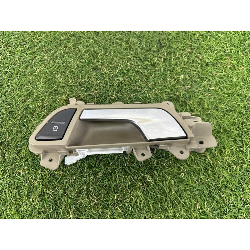 Ручка двери внутренняя (салон) AUDI A4 B8 2012 2.0 CAEB 8K0839019A1GK