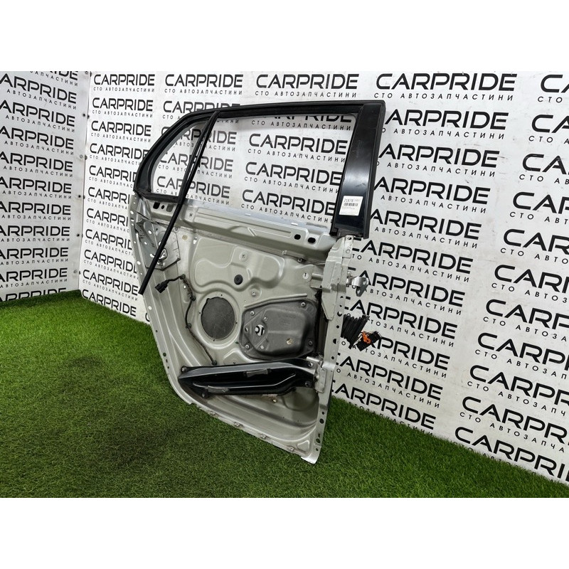 Дверь голая (наружные элементы кузова) Volkswagen Golf 1K 2004 2.0 BKD 1K6833302AA