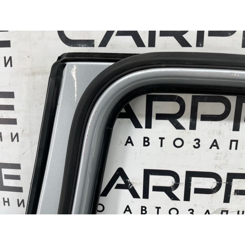 Дверь голая (наружные элементы кузова) Volkswagen Golf 1K 2004 2.0 BKD 1K6833302AA