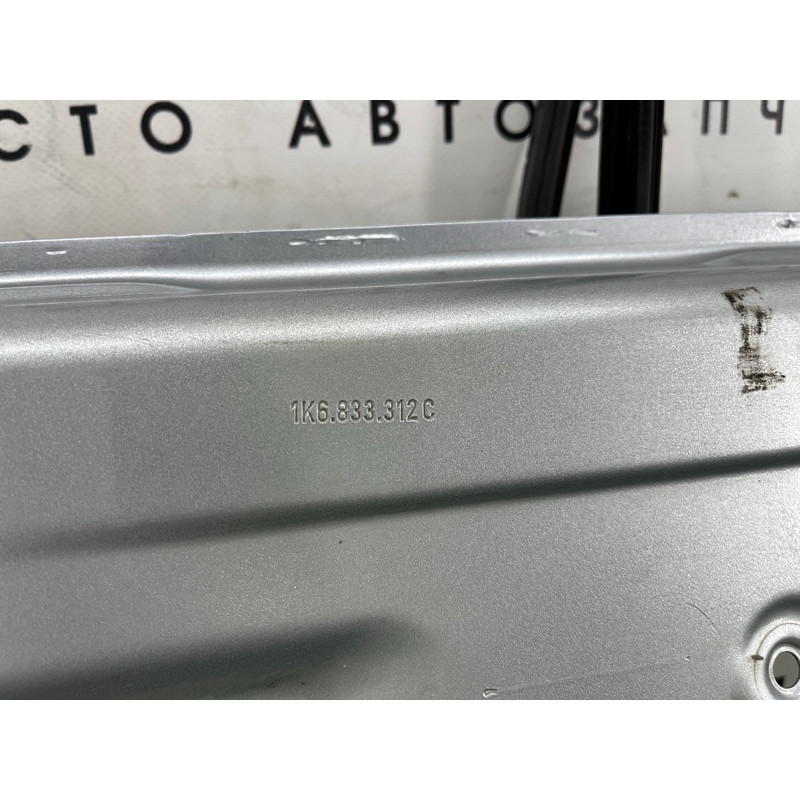 Дверь голая (наружные элементы кузова) Volkswagen Golf 1K 2004 2.0 BKD 1K6833302AA