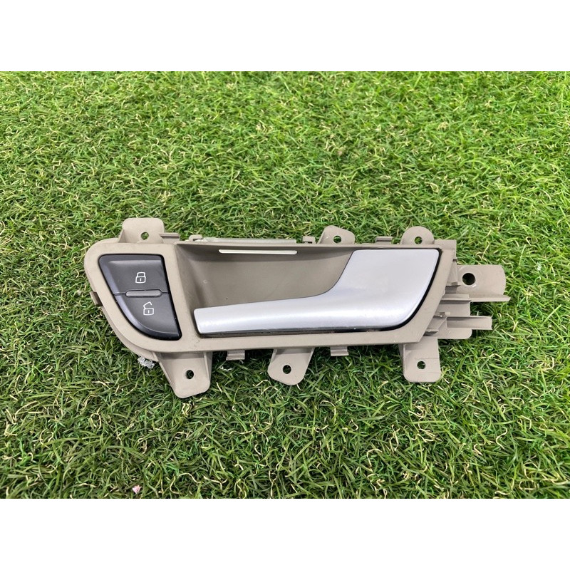 Ручка двери внутренняя (салон) AUDI A4 B8 2012 2.0 CAEB 8K0837020G1GK