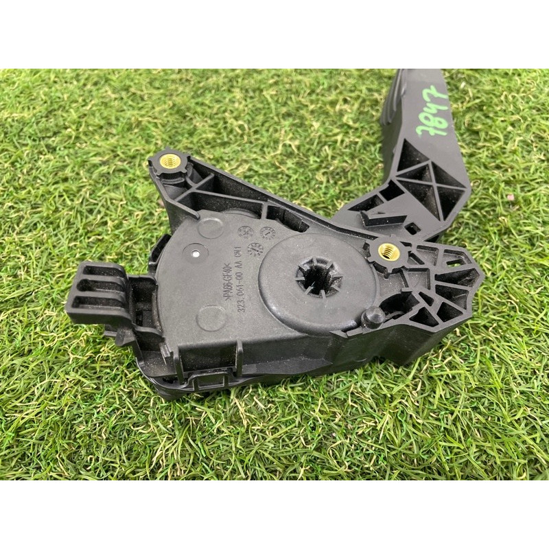 Педаль газа (электрика двигателя) Nissan Rogue T33 2021 2.5 PR25DD 180026LE0A