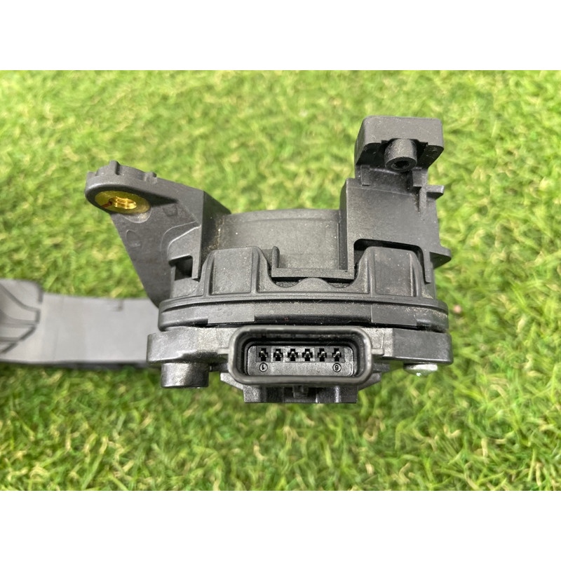 Педаль газа (электрика двигателя) Nissan Rogue T33 2021 2.5 PR25DD 180026LE0A