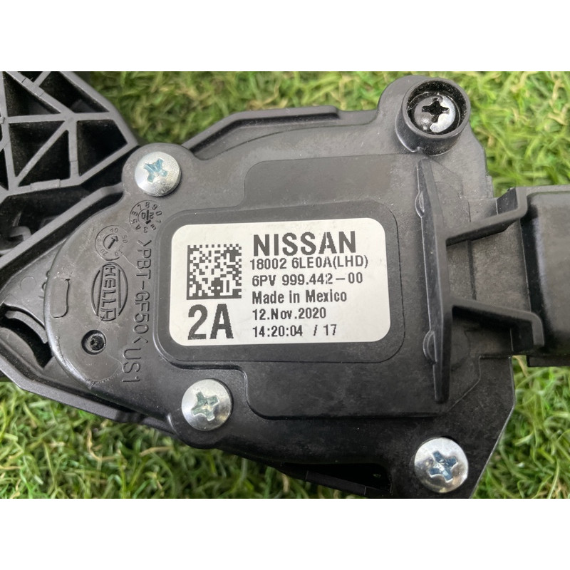 Педаль газа (электрика двигателя) Nissan Rogue T33 2021 2.5 PR25DD 180026LE0A
