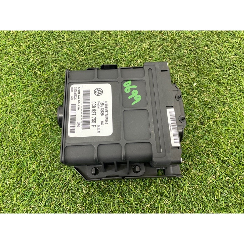 Блок управления АКПП (электрика / блоки управления) Volkswagen Touareg NF 2015 3.6 CGRA 0C8927755F