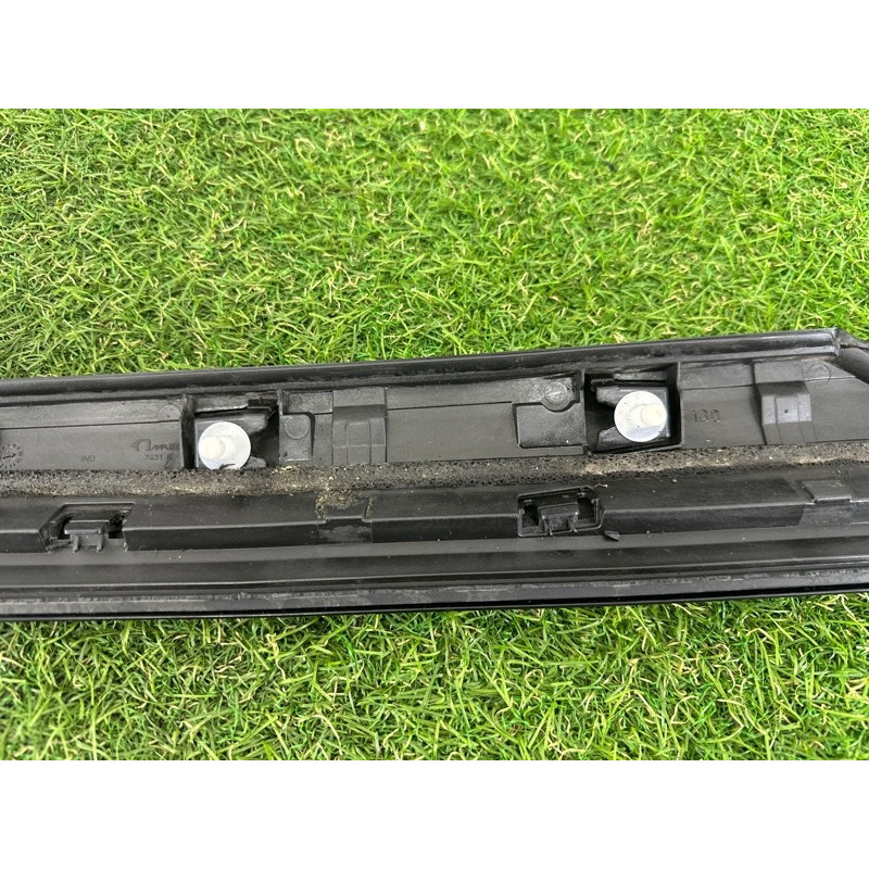 Накладка стойки (кузов и элементы) Nissan Rogue T33 2021 2.5 PR25DD 768366RR0A